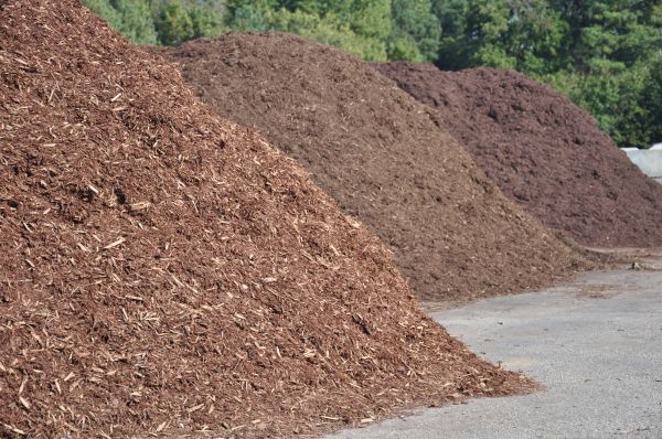 Brown Mulch Delivery in Lake Mary