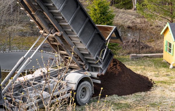 Yard Soil Delivery in Lake Mary