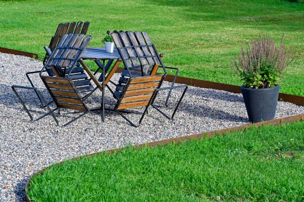 Metal Edging Installation in Lake Mary